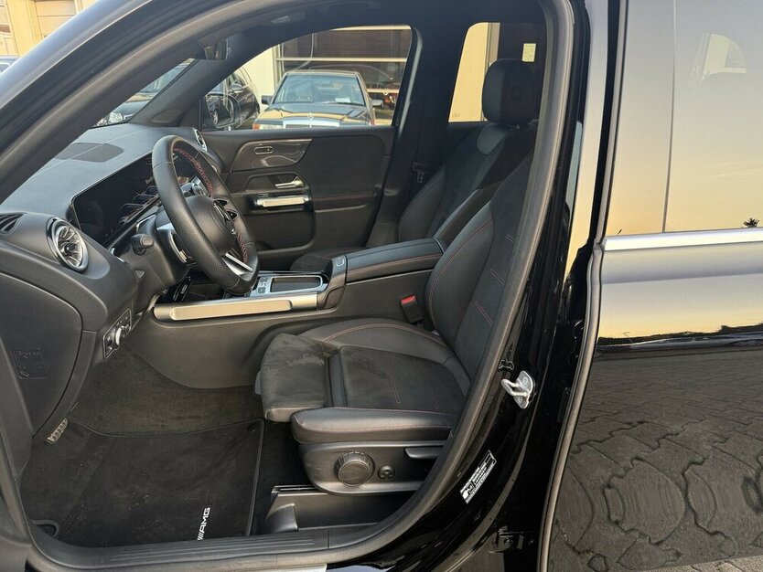 Mercedes-Benz GLB 180 *AMG,7 Sitzer,LED,Navi,MBUX,Kamera * 29.000 km 37.850 € Schorndorf 73614