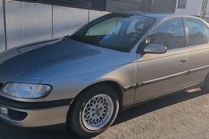Opel Omega 114.000 km 1.222 &euro; Rodewisch 08228