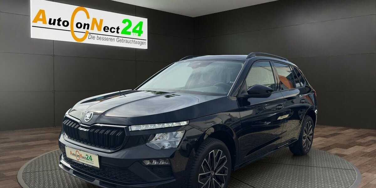 Skoda Kamiq 1.0 TSi Selection Black *Sitzhzg/Kamera/LED/ 11.195 km 21.490 &euro; Bamberg 96052