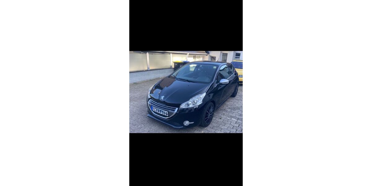 Peugeot 208 150.365 km 2.460 &euro; fleckeby 24357