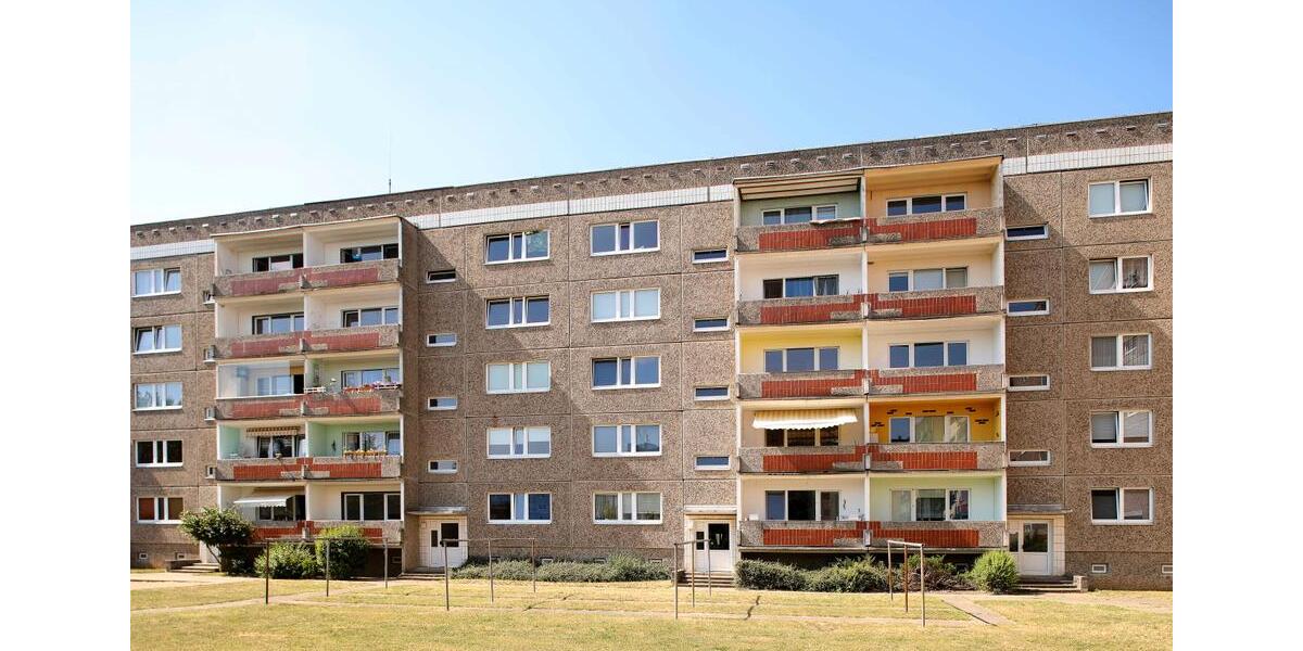 Etagenwohnung Neubrandenburg Datzeberg - 4 Zimmer, 76 m&sup2;, 263&euro; | Angebot:25803267