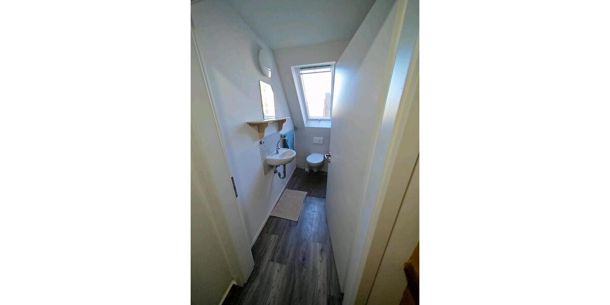 Reihenhaus Leisnig - 7 Zimmer, 160 m&sup2;, 145.000&euro; | Angebot:26070403
