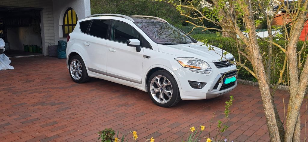 Ford Kuga 80.000 km 11.300 &euro; Grub am Forst 96271