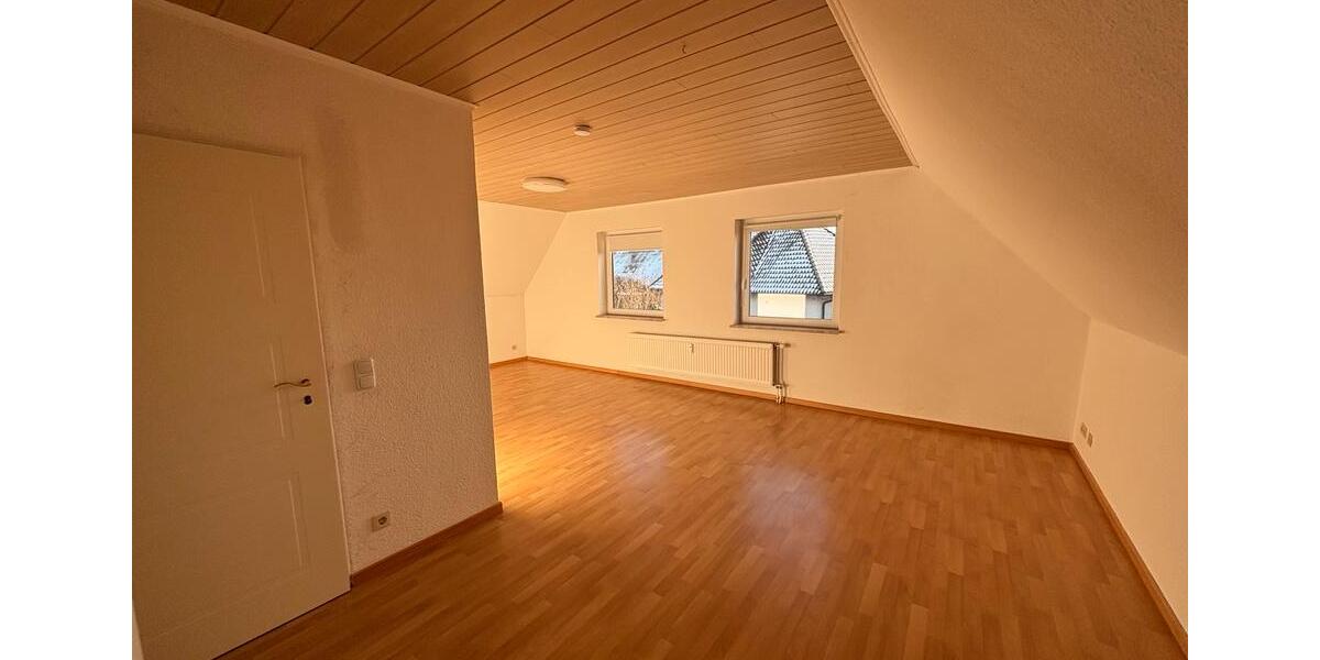 Dachgeschoßwohnung Schwentinental - 3 Zimmer, 79 m&sup2;, 1.300&euro; | Angebot:24467136