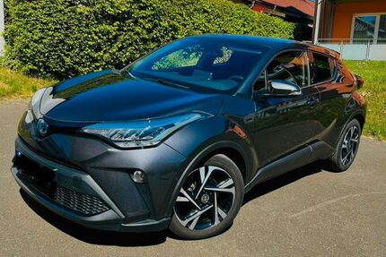 Toyota C-HR 16.100 km 21.000 &euro; Schmelz 66838