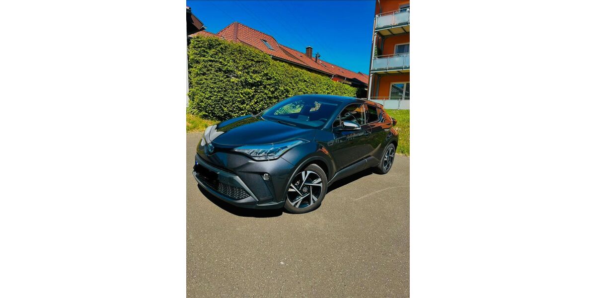 Toyota C-HR 16.100 km 21.000 &euro; Schmelz 66838