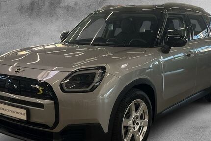 Mini Countryman SE (Cooper) 12.263 km 38.389 &euro; Krefeld 47800