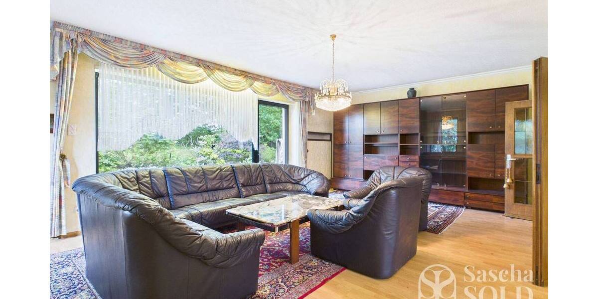 Wohnen mit Weitblick - Großzügiges Anwesen auf weitläufigem Grundstück in Elversberg - Einfamilienhaus Spiesen-Elversberg Spiesen | Angebot:26930946