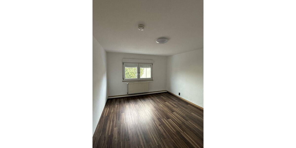 Einfamilienhaus Friedberg Ockstadt - 8 Zimmer, 195 m&sup2;, 2.490&euro; | Angebot:26358860