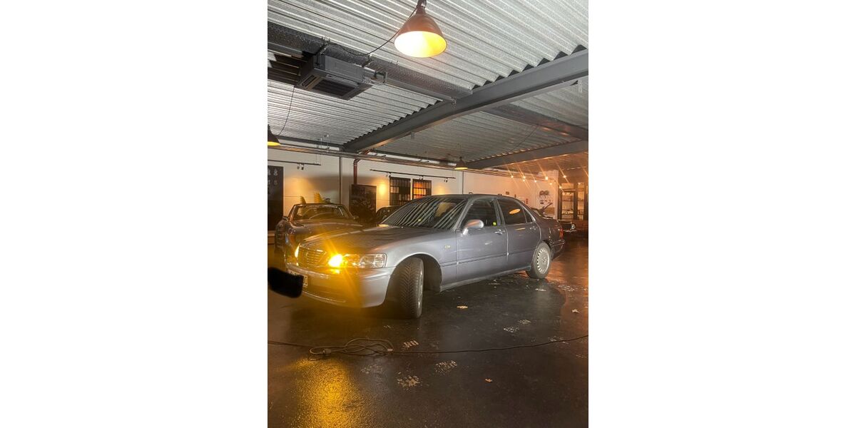 Honda Legend 167.000 km 11.900 &euro; Barum 21357