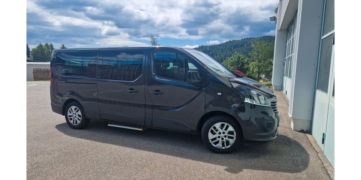 Opel Vivaro 163.000 km 11.500 &euro; Sankt Blasien 79837