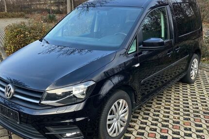 VW Caddy 128.000 km 12.490 € Dresden 01099