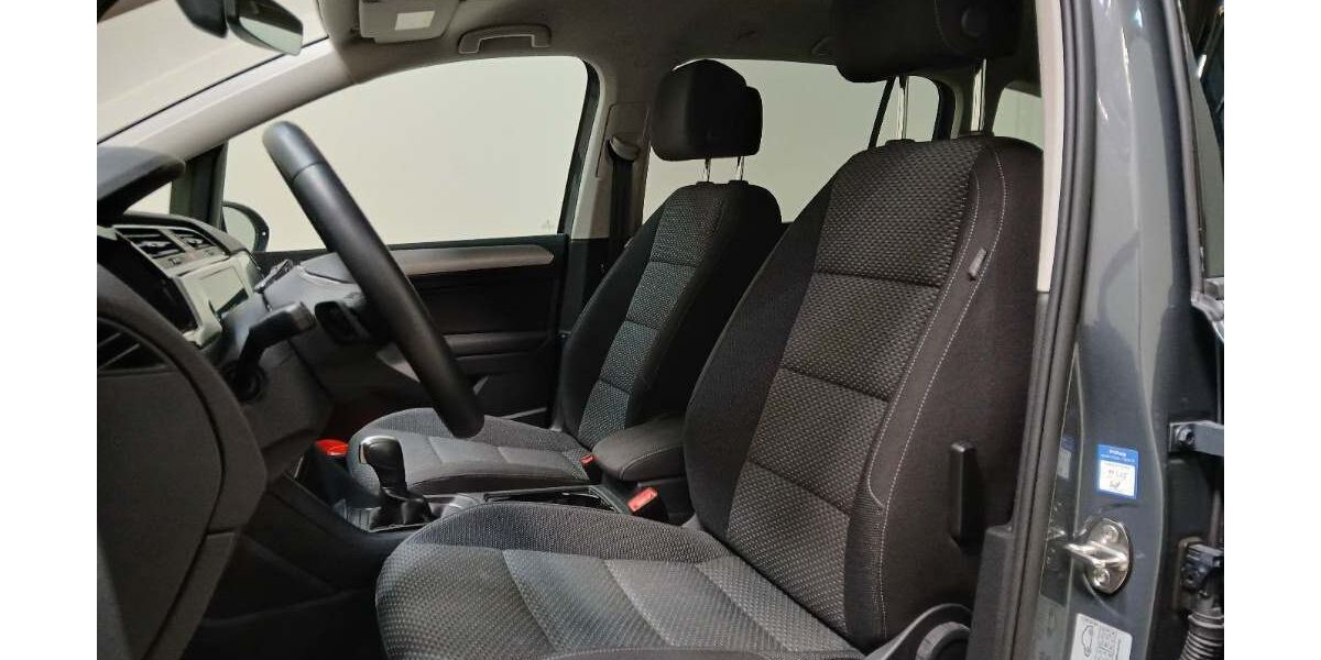 VW Touran 27.780 km 27.867 &euro; Greiz 07973