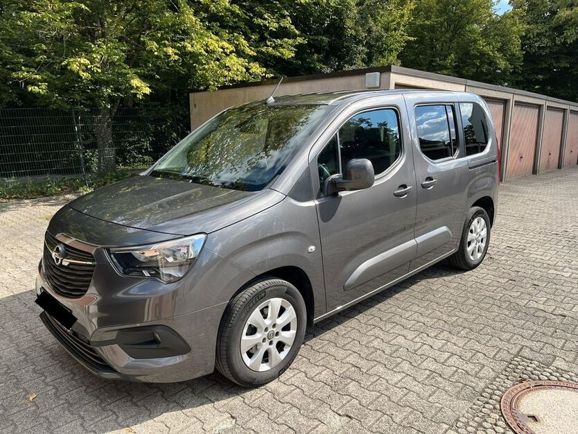 Opel Combo Life 82.200 km 15.300 € Biberach 88400