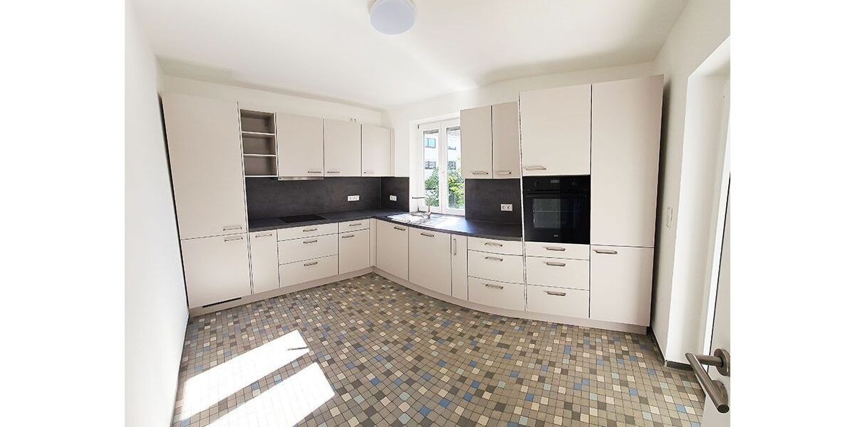 Erstbezug nach Komplettsanierung! Schöne große 3-Zi-WE im Zentrum von Tettnang - 3- Tettnang | Angebot:26321907