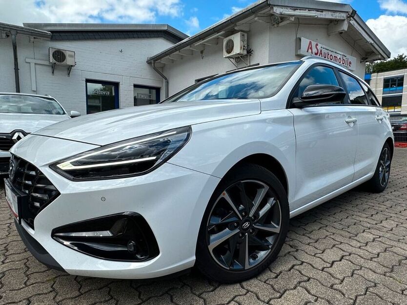 i30
