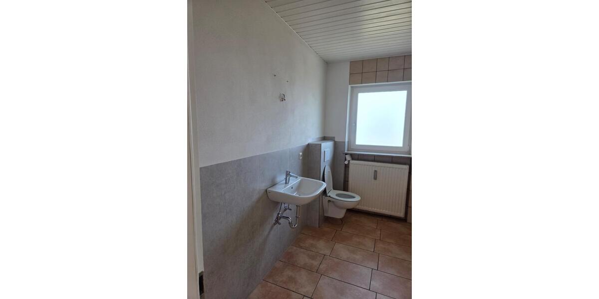 Schöne, helle 3-Zi. mit Terrasse + 2 Stellplätzen in Wiesenfeld 3 zimmer