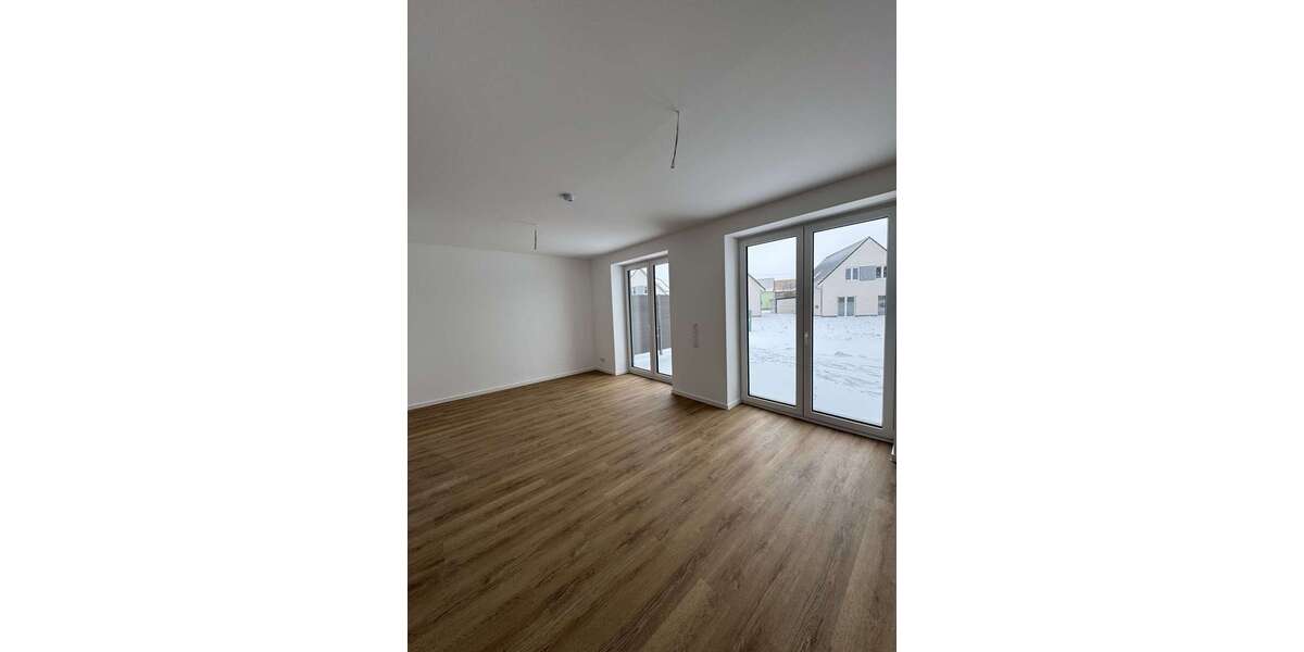 Einfamilienhaus Wiedemar - 4 Zimmer, 115 m&sup2;, 1.700&euro; | Angebot:24857400