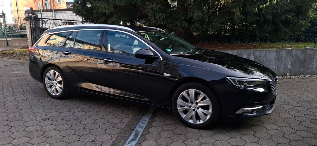 Opel Insignia 222.000 km 9.150 &euro; Essen 45327