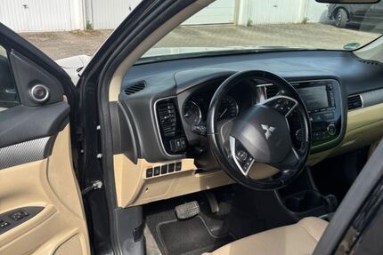 Mitsubishi Outlander 230.510 km 8.500 &euro; offenburg 77656