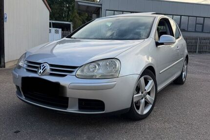 VW Golf 215.000 km 3.300 &euro; Bretzfeld 74626