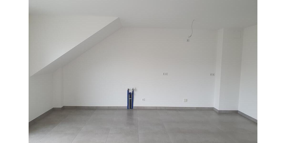 Moderne Dachgeschosswohnung mit sonniger Dachterrasse 2 zimmer