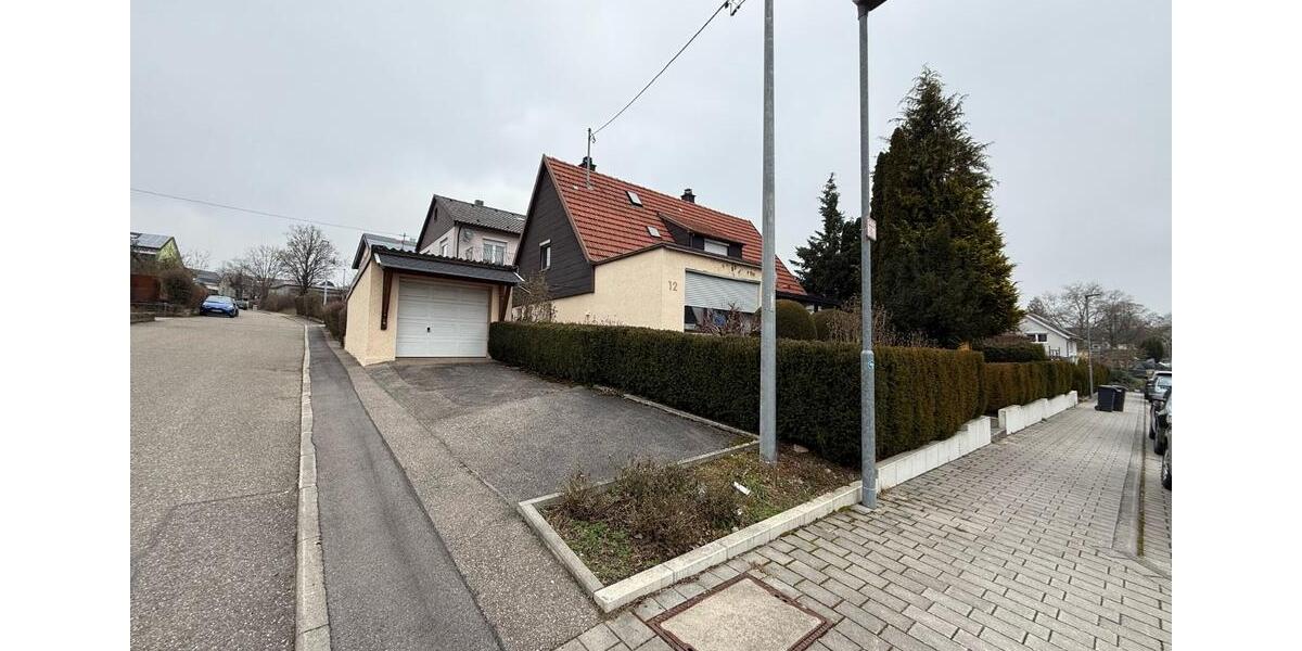 Freistehendes Einfamilienhaus Eckgrundstück 5 zimmer