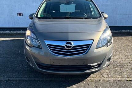Opel Meriva 242.329 km 3.450 &euro; Büdingen 63654