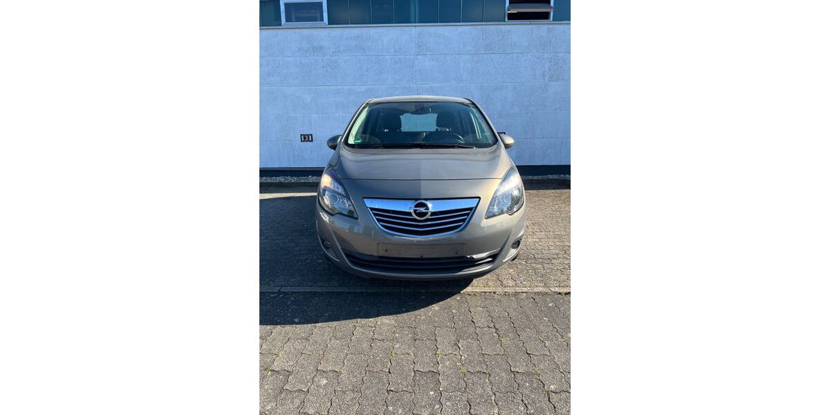 Opel Meriva 242.329 km 3.450 &euro; Büdingen 63654