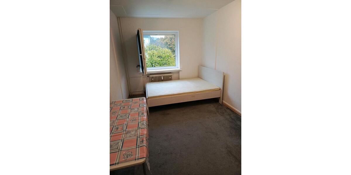 Etagenwohnung Neumünster - 2 Zimmer, 14 m&sup2;, 450&euro; | Angebot:25452956