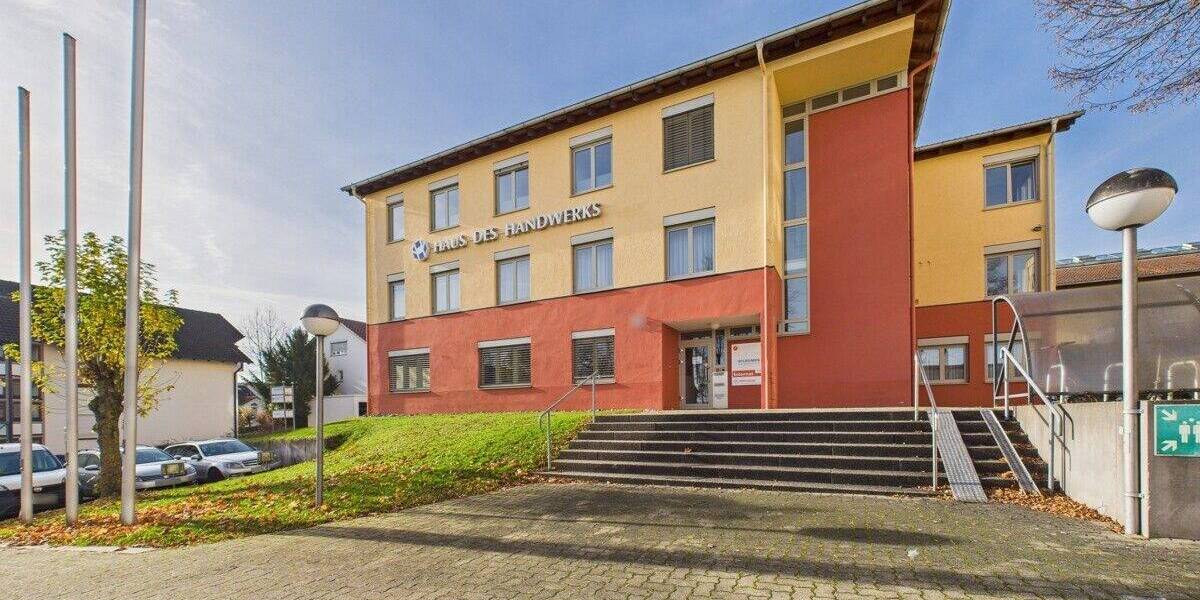 Gewerbeobjekt Rottweil - 6 Zimmer, 158 m&sup2;, 1.390&euro; | Angebot:25683317