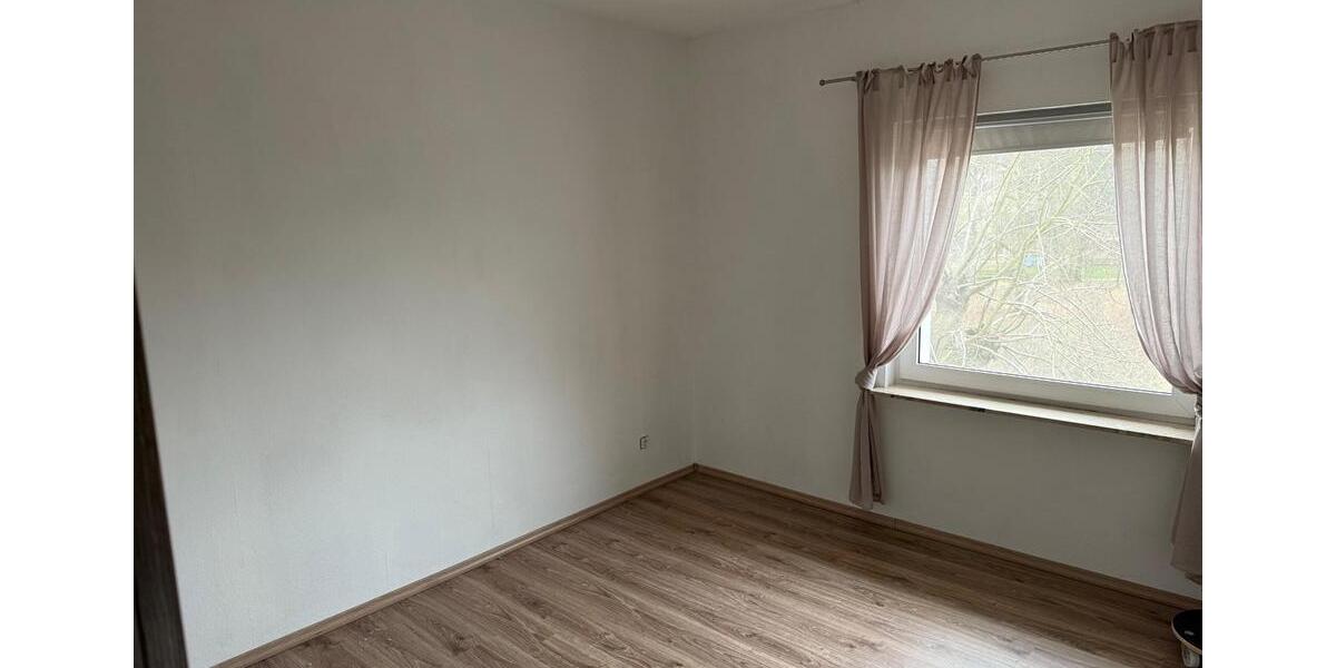 Einfamilienhaus Bad Liebenstein - 7 Zimmer, 270 m&sup2;, 295.000&euro; | Angebot:25612458