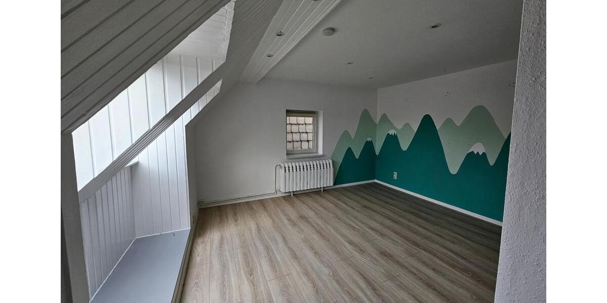 Dachgeschoßwohnung Oberharz am Brocken Benneckenstein - 5 Zimmer, 160 m&sup2;, 800&euro; | Angebot:26058823