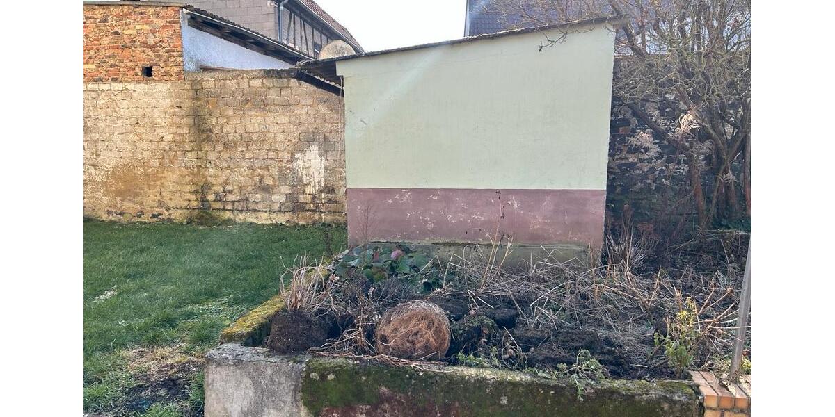 VERMIETUNG VERKAUF KOMPLETTS ANWESEN MIT VIEL POTENZIAL 8 zimmer