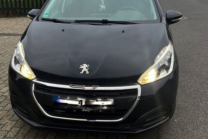 Peugeot 208 92.000 km 5.900 € Zülpich 53909