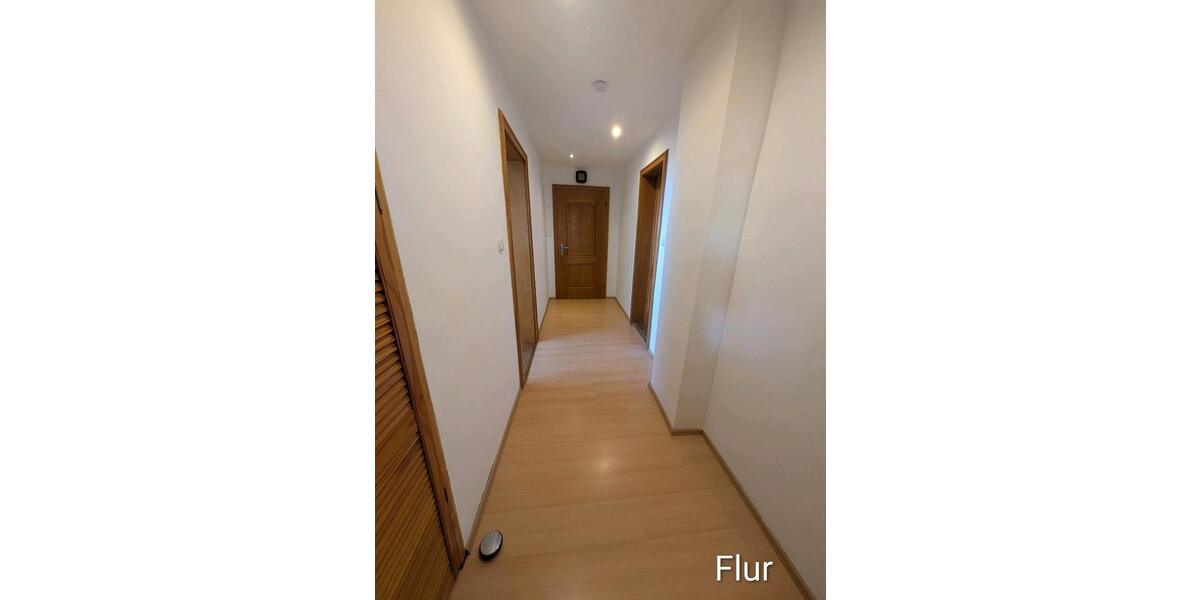 Dachgeschoßwohnung Hengersberg - 3 Zimmer, 75 m&sup2;, 600&euro; | Angebot:26416505