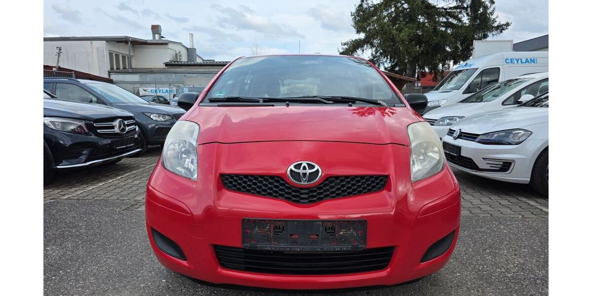 Toyota Yaris 268.304 km 1.999 &euro; Rosenheim 83026