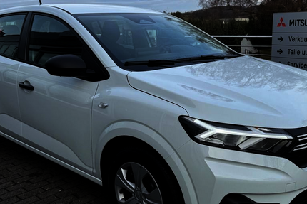 Dacia Sandero 1.190 km 15.777 &euro; Radevormwald 42477