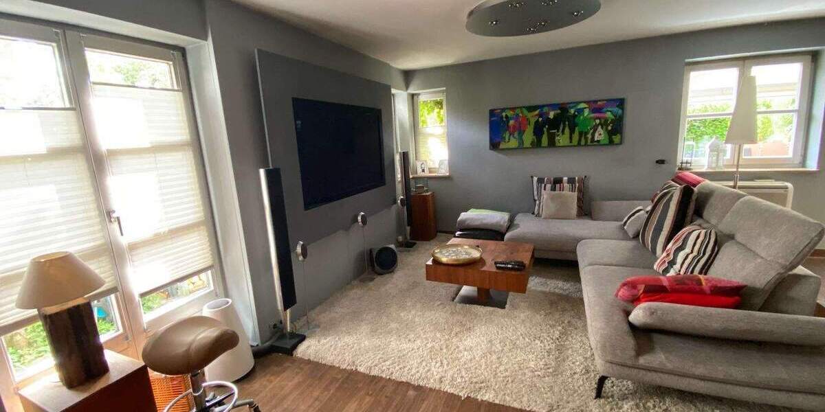 Freistehendes Einfamilienhaus mit Sauna, Wellnessgarten und hochwertiger Ausstattung 5 zimmer