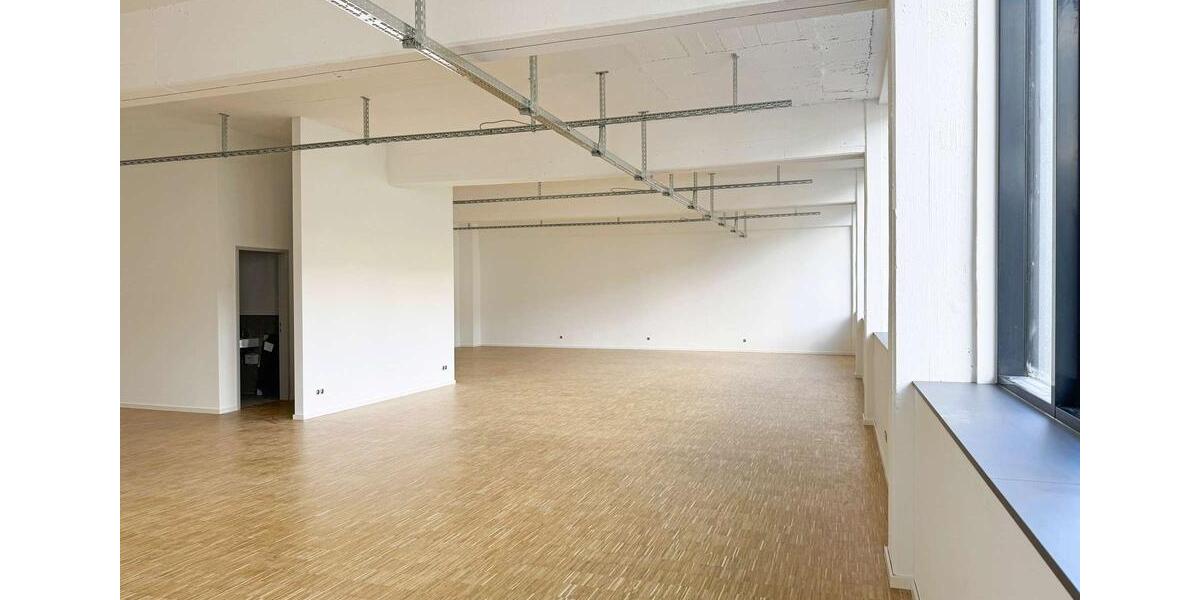 ERSTBEZUG - Hochwertige Büro-& Praxisfläche in Sundern zimmer