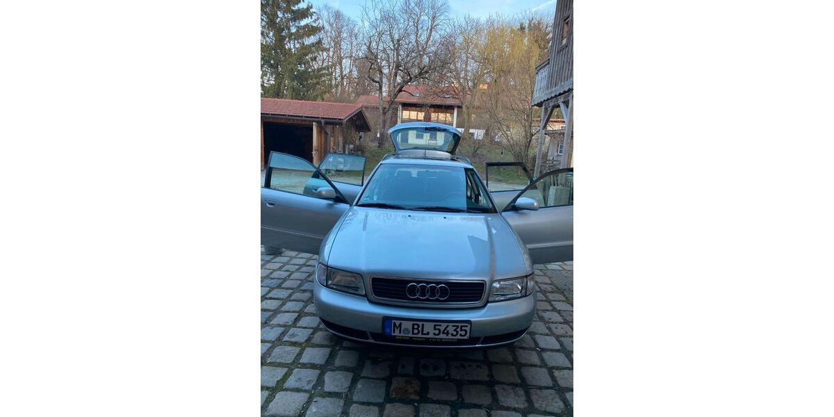 Audi A4 173.000 km 1.850 &euro; Straßlach 82064