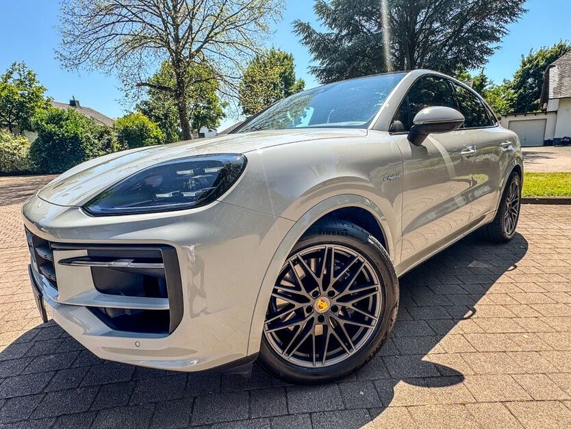 Porsche Cayenne 15.000 km 130.900 € Wittlich 54516