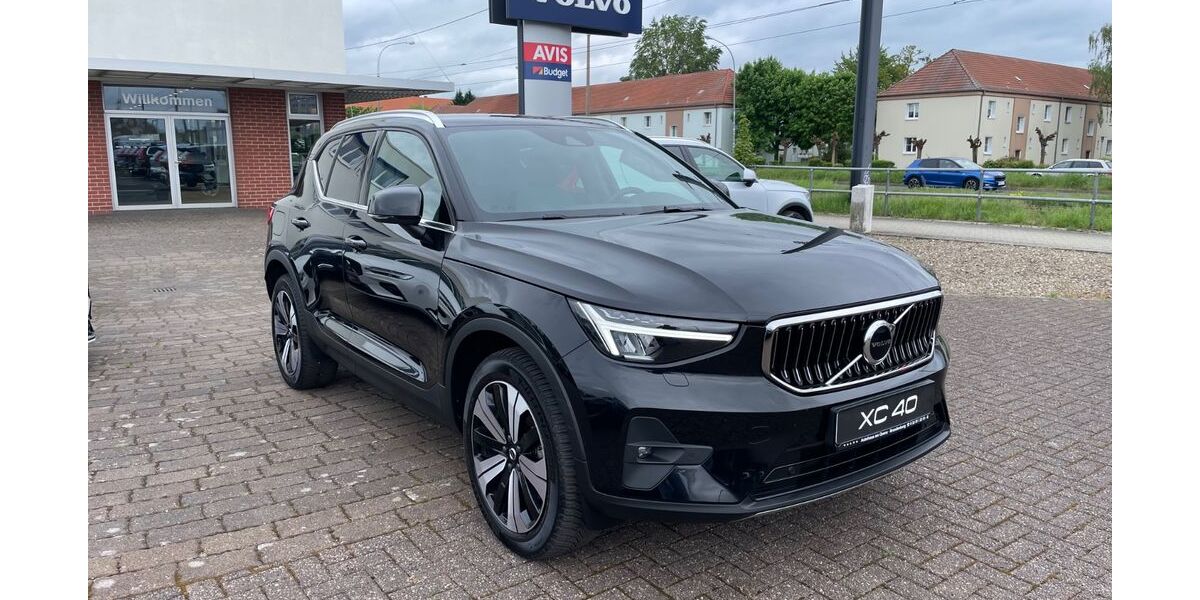 Volvo XC40 26.995 km 29.950 &euro; Brandenburg 14770