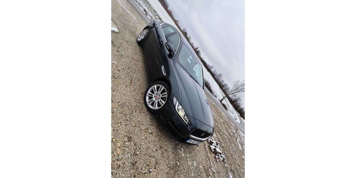 Jaguar XE 220.000 km 8.900 &euro; Regensburg 93053