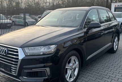Audi Q7 244.000 km 19.900 &euro; Rüsselsheim 65428