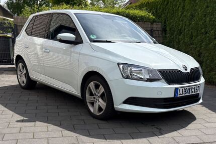 Skoda Fabia 57.200 km 8.250 &euro; Oerlinghausen 33813