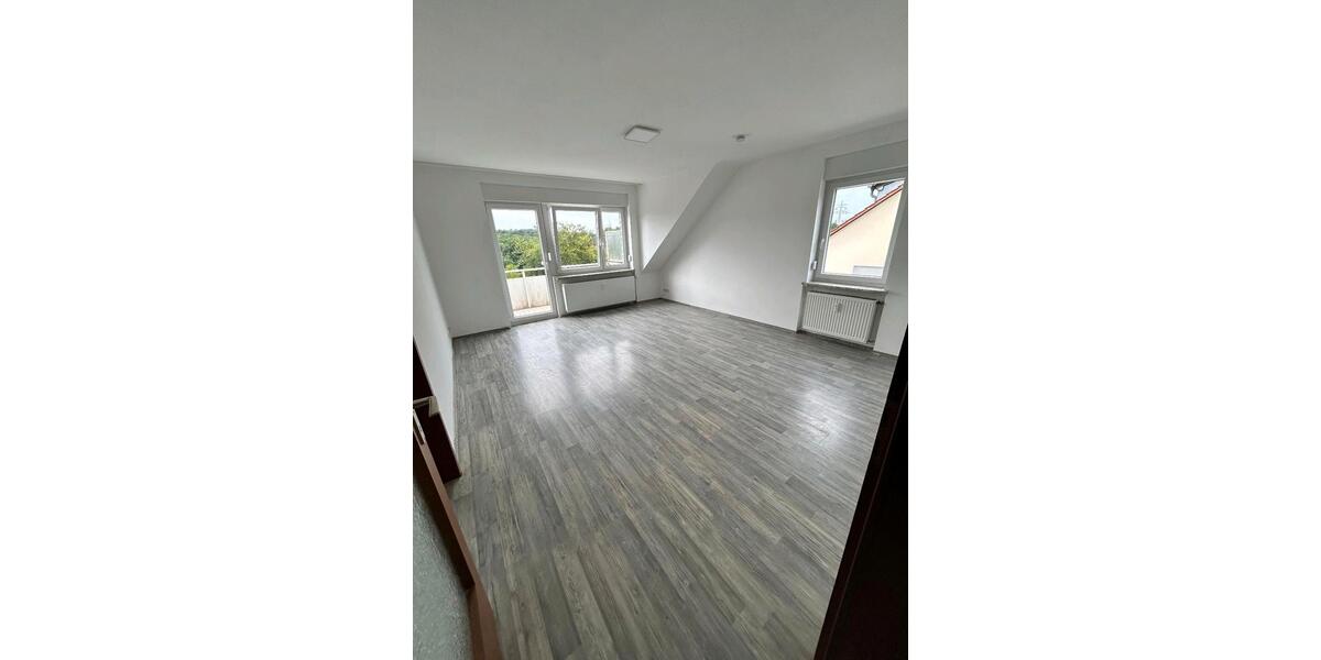 Dachgeschoßwohnung Völklingen - 2 Zimmer, 54 m&sup2;, 85.000&euro; | Angebot:23768241
