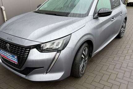 Peugeot 208 24.100 km 15.490 &euro; Bad Segeberg 23795