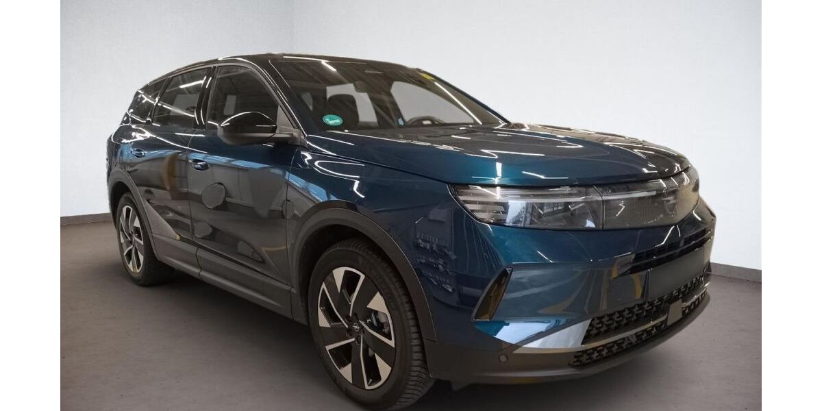 Opel Grandland (X) 4.668 km 29.990 &euro; Wilhelmshaven 26389