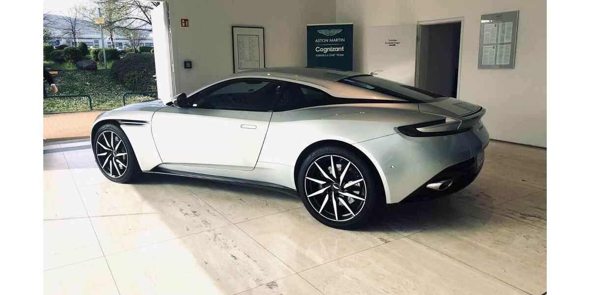 Aston Martin DB11 22.300 km 119.950 &euro; Frankfurt 60389